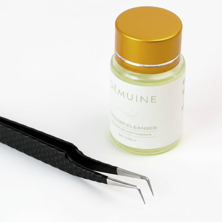 Tweezer Cleaner