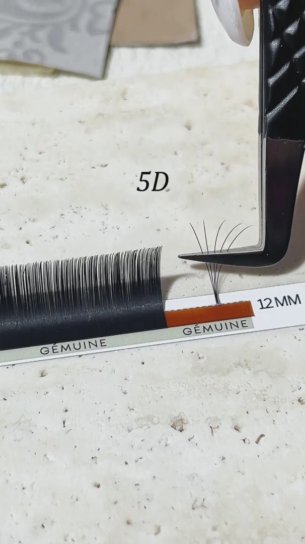 Gemuine Self Fanning Lash 0.03MM